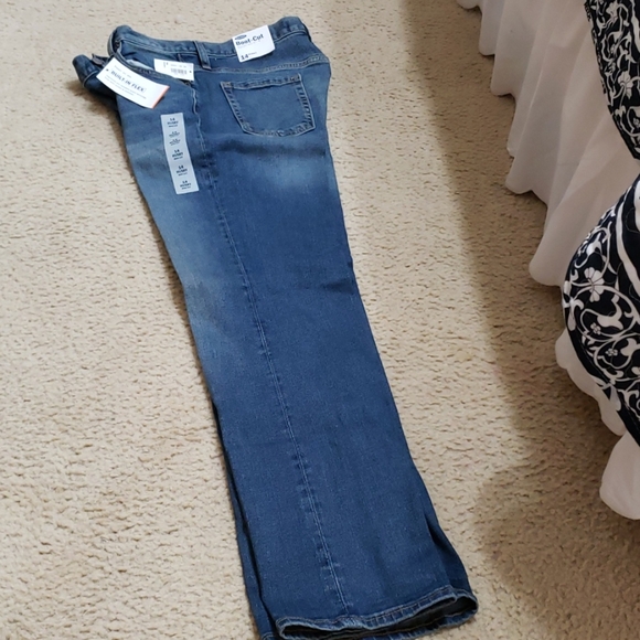 Jeans - Picture 2 of 3